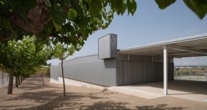 CompactHabit primary school escola primaria CEIP modular concrete formigó acer eMii-CS